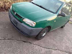Grün Gebraucht 1999 Seat Arosa Kleinwagen | 750 € (Fairer Preis)
