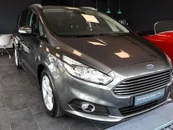 Grau Gebraucht 2016 Ford S-MAX Business Edition Van / Kleinbus | 15.690 € (Fairer Preis)