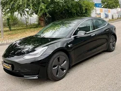 Weiss Gebraucht 2020 Tesla Model 3 Standard Range Limousine | 20.490 € (Fairer Preis)