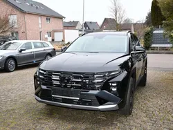 Serenety white Neu 2025 Hyundai Tucson Prime SUV | 37.995 € (Fairer Preis)
