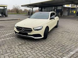 Schwarz Gebraucht 2023 Mercedes E220 Kombi | 31.000 € (Superpreis)