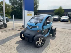 Blau Gebraucht 2024 Renault Twizy Life Kleinwagen | 9.990 € (Etwas zu teuer)