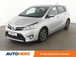 Grau Gebraucht 2014 Toyota Verso Comfort Van / Kleinbus | 10.310 € (Fairer Preis)