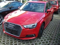 Rot Gebraucht 2020 Audi A3 Sportback e-tron Sport Limousine | 21.500 € (Guter Preis)