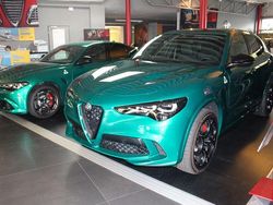 Grün Neu 2025 Alfa Romeo Stelvio Quadrifoglio SUV | 102.800 €
