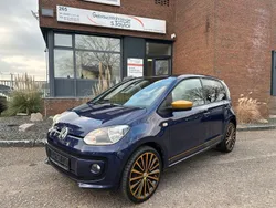 Blau Gebraucht 2016 VW up! Kleinwagen | 8.950 € (Fairer Preis)