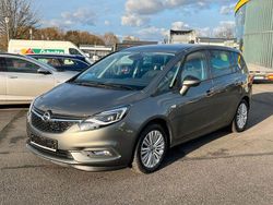 Grau Gebraucht 2018 Opel Zafira Active Van / Kleinbus | 15.990 € (Guter Preis)