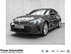 Grau Gebraucht 2024 BMW 330 M Sport Limousine | 45.440 € (Fairer Preis)