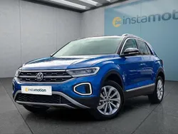 Blau Gebraucht 2023 VW T-Roc SUV | 23.949 € (Fairer Preis)