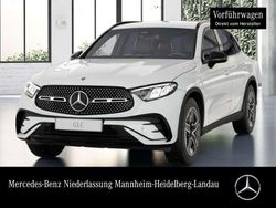 Polarweiß Gebraucht 2024 Mercedes GLC200 AMG SUV | 51.890 € (Guter Preis)