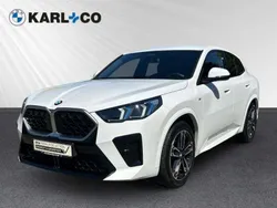Alpinweiss iii Gebraucht 2024 BMW X2 M Sport SUV | 43.180 €