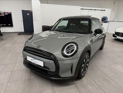 Grau Gebraucht 2021 Mini Cooper Coupé Classic Coupé | 20.790 € (Teuer)