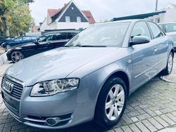 Silber Gebraucht 2006 Audi A4 Comfort Limousine | 4.950 € (Fairer Preis)