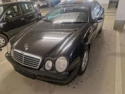 Schwarz Gebraucht 2002 Mercedes CLK230 Avantgarde Coupé | 3.500 € (Guter Preis)