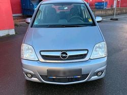 Grau Gebraucht 2008 Opel Meriva Van / Kleinbus | 2.950 € (Fairer Preis)