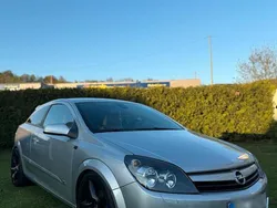 Silber Gebraucht 2005 Opel Astra GTC OPC Kleinwagen | 3.600 €