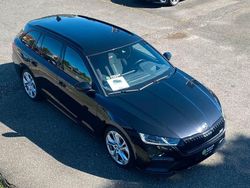 Schwarz Gebraucht 2022 Skoda Octavia RS Kombi | 24.440 € (Fairer Preis)