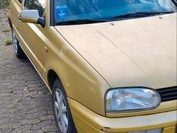 Gold Gebraucht 1997 VW Golf III Kleinwagen | 1.800 € (Fairer Preis)