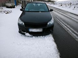 Schwarz Gebraucht 2006 Opel Astra Kleinwagen | 3.900 € (Teuer)