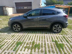 Grau Gebraucht 2016 Honda HR-V Executive SUV | 11.900 € (Etwas zu teuer)