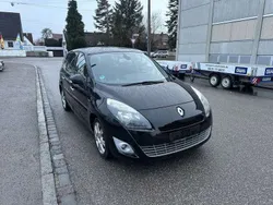 Sternenschwarz Gebraucht 2011 Renault Scénic III Bose Edition Van / Kleinbus | 3.490 € (Guter Preis)