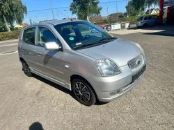 Silber Gebraucht 2006 Kia Picanto Kleinwagen | 2.990 € (Etwas zu teuer)