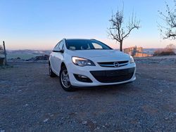 Weiß Gebraucht 2015 Opel Astra Eco Kombi | 4.000 € (Guter Preis)