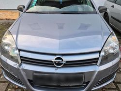 Silber Gebraucht 2004 Opel Astra Limousine | 1.800 € (Fairer Preis)