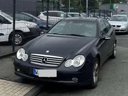 Gebraucht 2004 Mercedes C180 Coupé | 2.500 € (Fairer Preis)