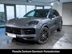 Quarzitgraumetallic Gebraucht 2024 Porsche Cayenne SUV | 92.750 € (Superpreis)