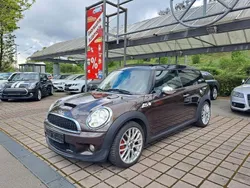 Grau Gebraucht 2009 Mini John Cooper Works Clubman Kombi | 6.450 € (Etwas zu teuer)