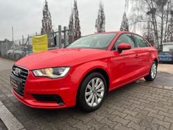 Rot Gebraucht 2015 Audi A3 Attraction Limousine | 13.999 € (Guter Preis)