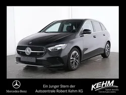 Nachtschwarz Gebraucht 2024 Mercedes B220 Progressive Van / Kleinbus | 35.759 € (Guter Preis)