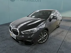 Schwarz Gebraucht 2024 BMW 120 Sport Line Kleinwagen | 30.550 € (Fairer Preis)