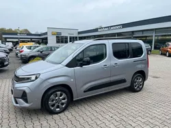 Grau Gebraucht 2024 Opel Combo Life Van / Kleinbus | 31.990 € (Teuer)