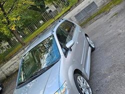 Silber Gebraucht 2004 Mazda Premacy Kombi | 2.400 € (Fairer Preis)