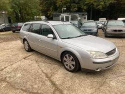 Silber Gebraucht 2001 Ford Mondeo Ghia Kombi | 800 € (Guter Preis)