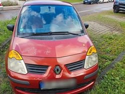 Rot Gebraucht 2005 Renault Modus Dynamique Van / Kleinbus | 1.300 € (Guter Preis)