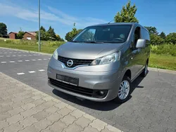 Grau Gebraucht 2014 Nissan NV200 Van | 12.990 € (Teuer)