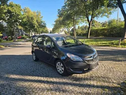 Grau Gebraucht 2016 Opel Meriva Edition Van / Kleinbus | 7.900 € (Fairer Preis)