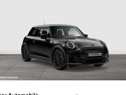 Schwarz Gebraucht 2023 Mini Cooper Clubman Essential Kombi | 21.495 € (Superpreis)