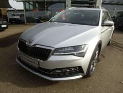 Brilliantsilber metallic Gebraucht 2022 Skoda Superb Scout 4x4 Kombi | 28.900 € (Guter Preis)