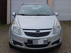 Silber Gebraucht 2010 Opel Corsa Limousine | 2.700 € (Fairer Preis)