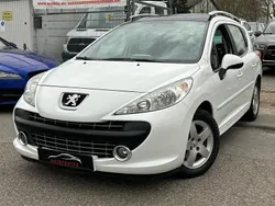 Weiß Gebraucht 2008 Peugeot 207 Sport Kombi | 1.990 € (Guter Preis)