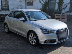 Silber Gebraucht 2011 Audi A1 Ambition Kleinwagen | 3.750 € (Guter Preis)