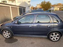 Blau Gebraucht 2005 Opel Corsa Limousine | 700 € (Guter Preis)