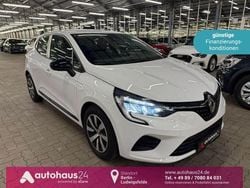Weiß Gebraucht 2022 Renault Clio V Equilibre Limousine | 10.490 € (Guter Preis)