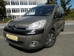 Braun Gebraucht 2013 Citroën Berlingo SELECTION Van / Kleinbus | 8.900 € (Fairer Preis)