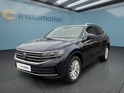 Blau Gebraucht 2024 VW Touareg SUV | 56.449 € (Fairer Preis)