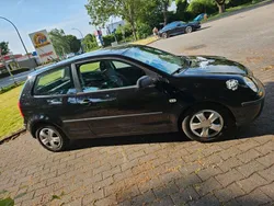 Schwarz Gebraucht 2004 VW Polo Basis Limousine | 950 € (Etwas zu teuer)